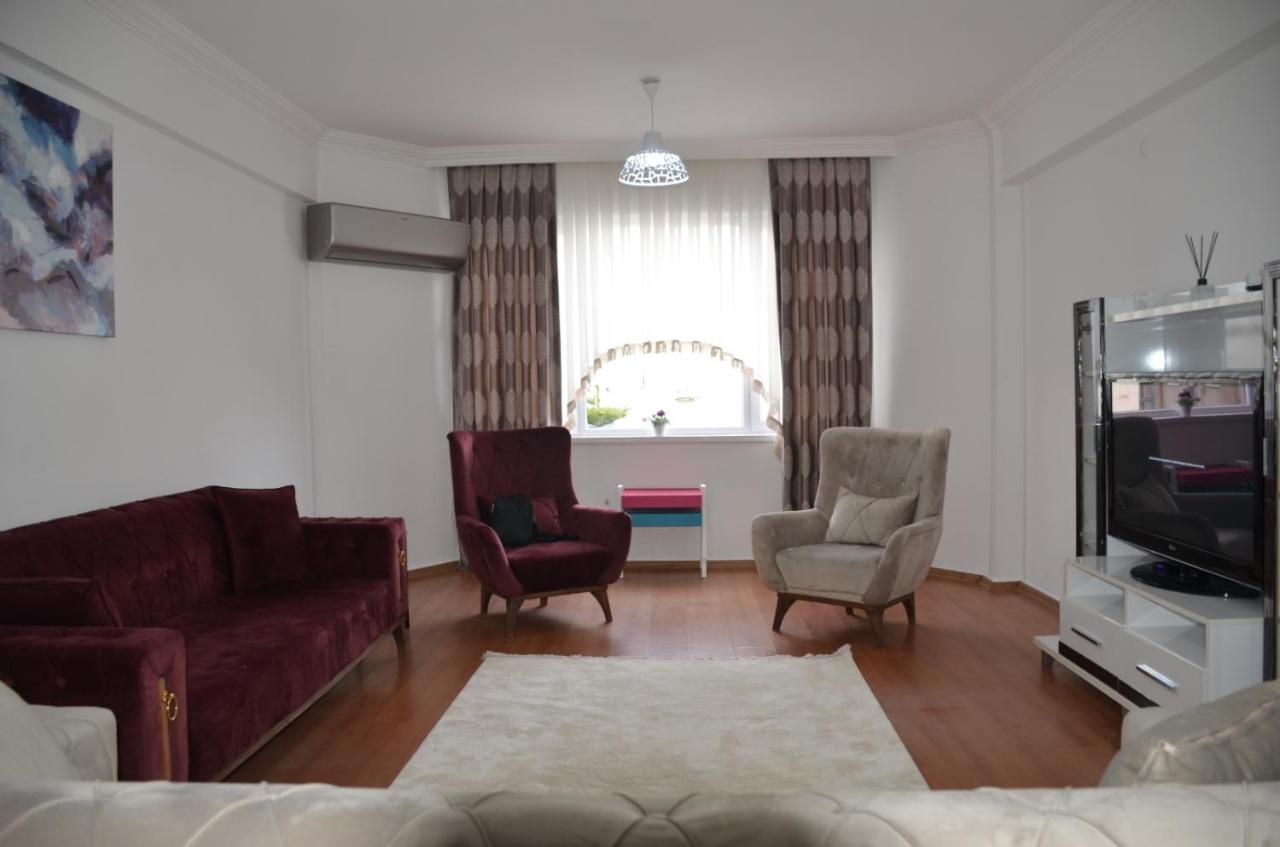 Appartement Cosy Et Tout Equipe Au Coeur D'Αττάλεια Εξωτερικό φωτογραφία